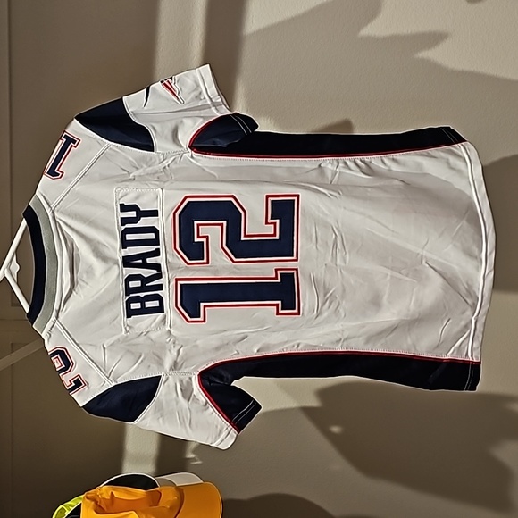 NWT NFL Patriots Brady #12 jersey size large - Picture 3 of 6